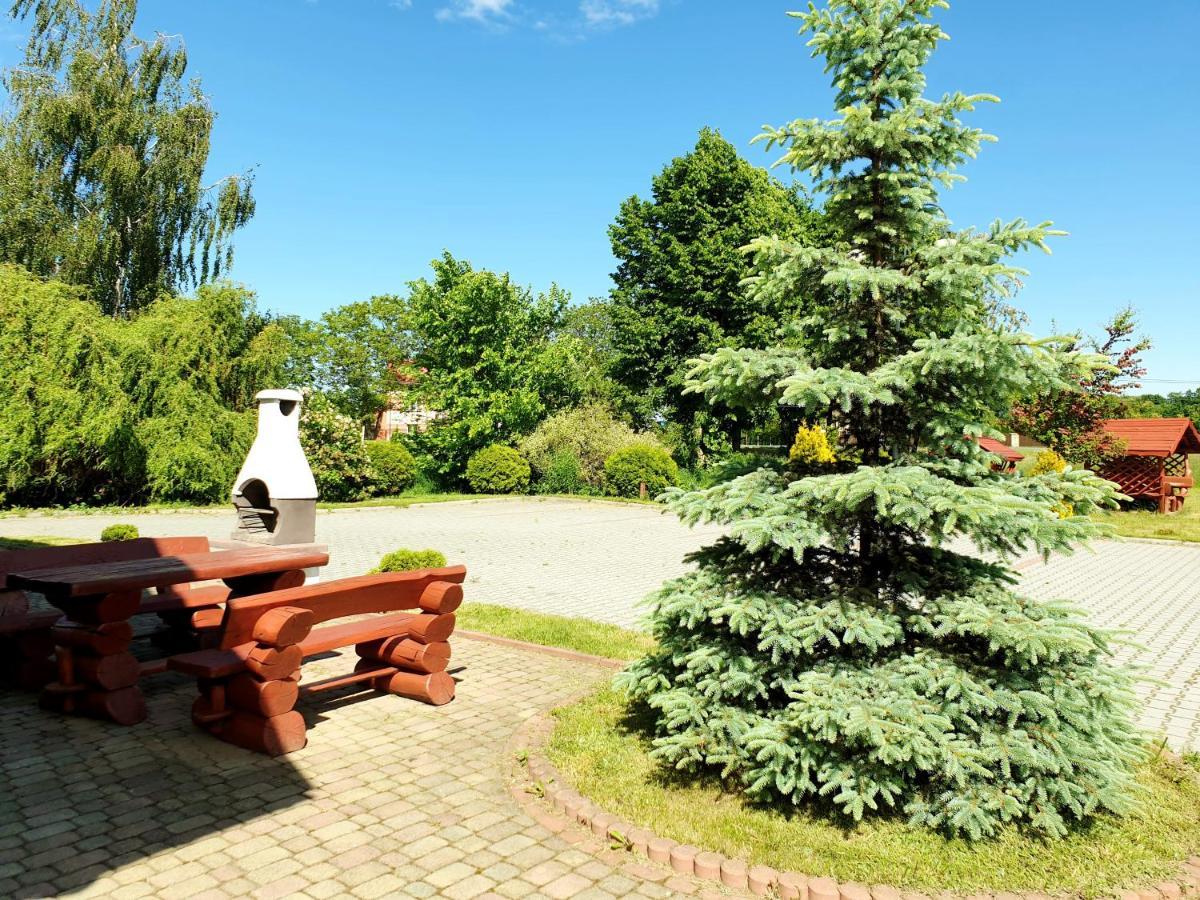 Willa Park Ostrowiec Świętokrzyski Buitenkant foto