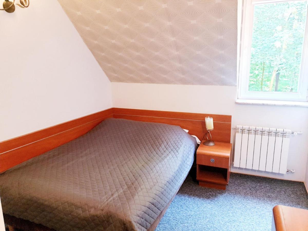 Willa Park Ostrowiec Świętokrzyski Buitenkant foto