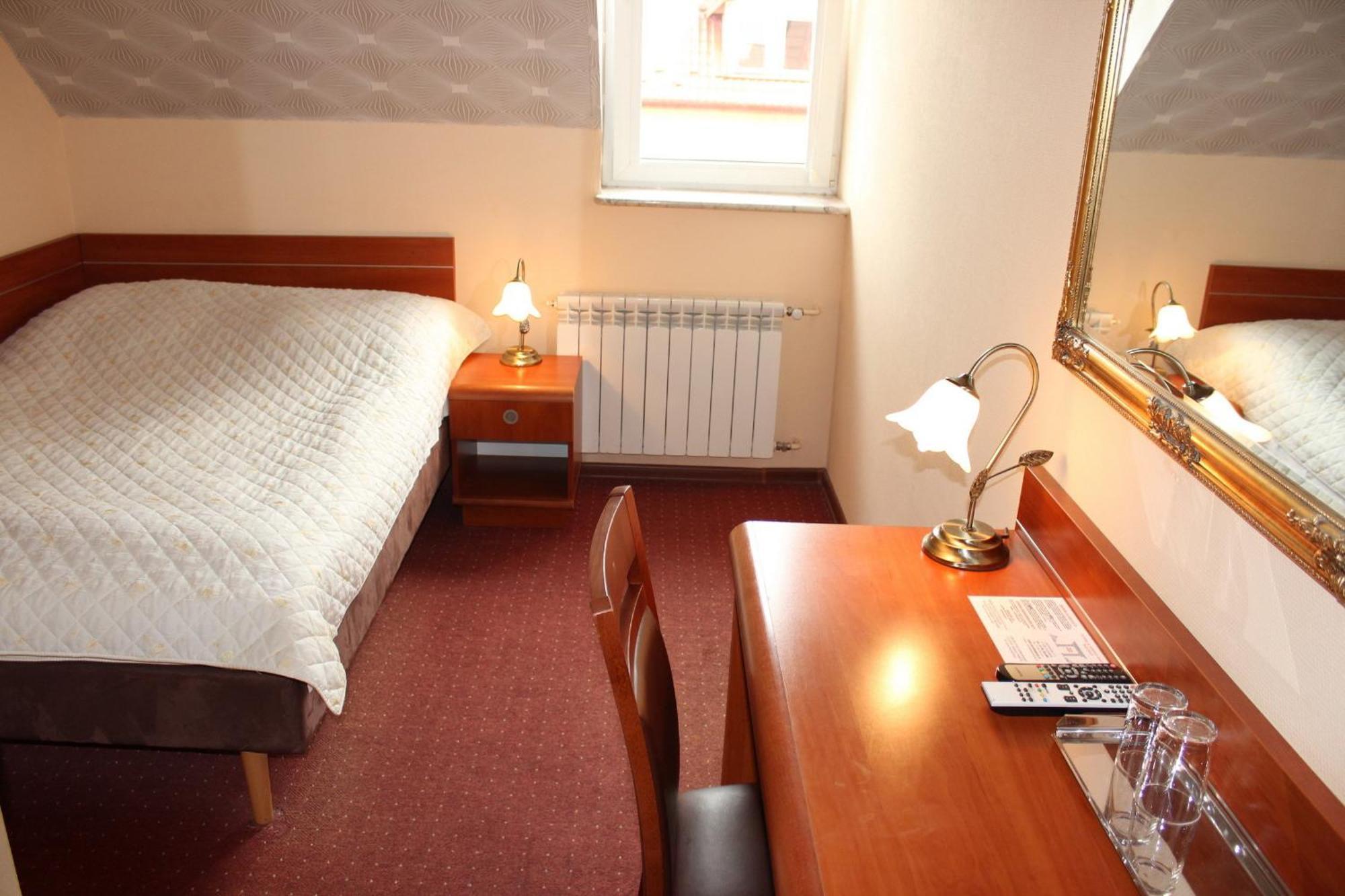 Willa Park Ostrowiec Świętokrzyski Kamer foto