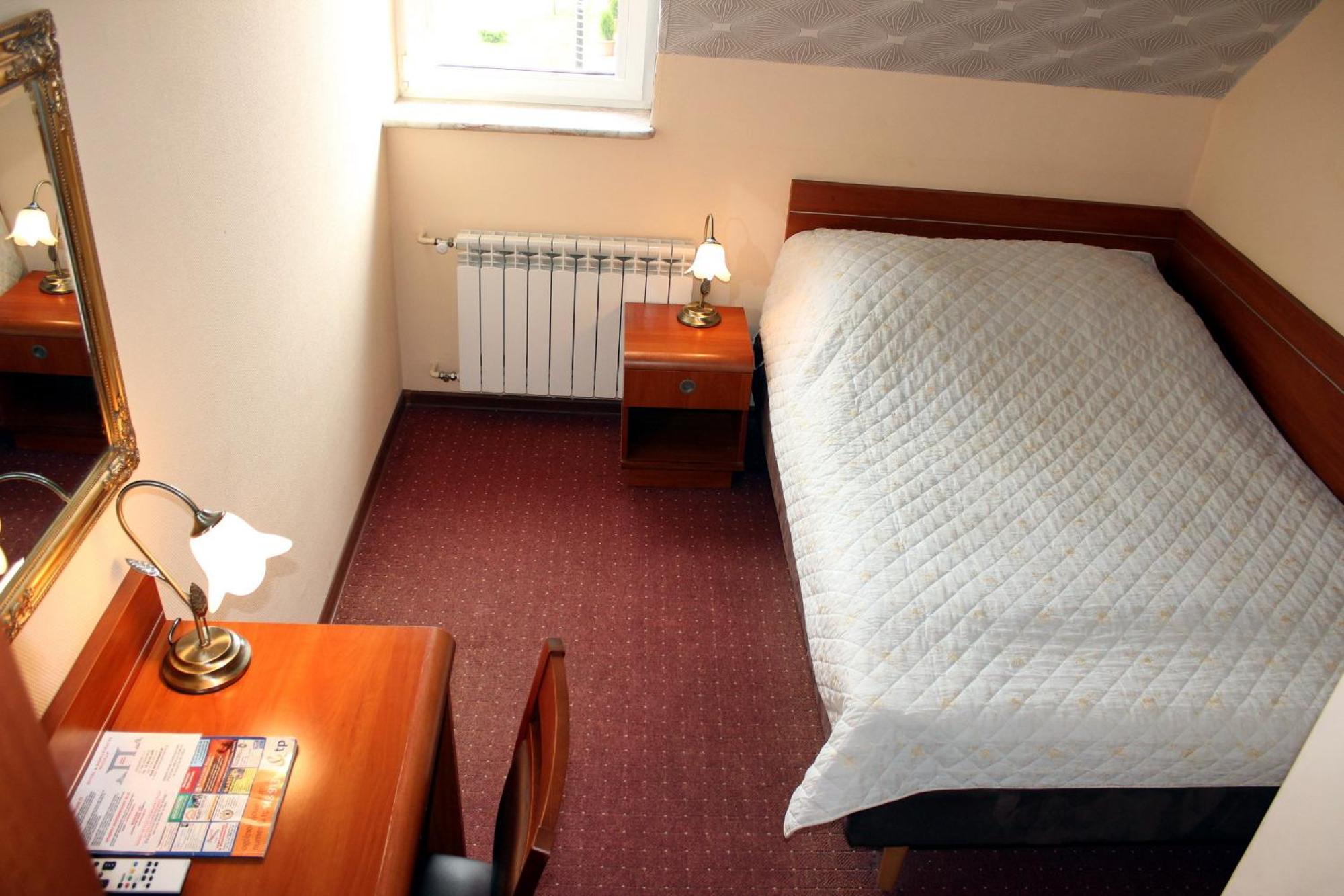 Willa Park Ostrowiec Świętokrzyski Kamer foto
