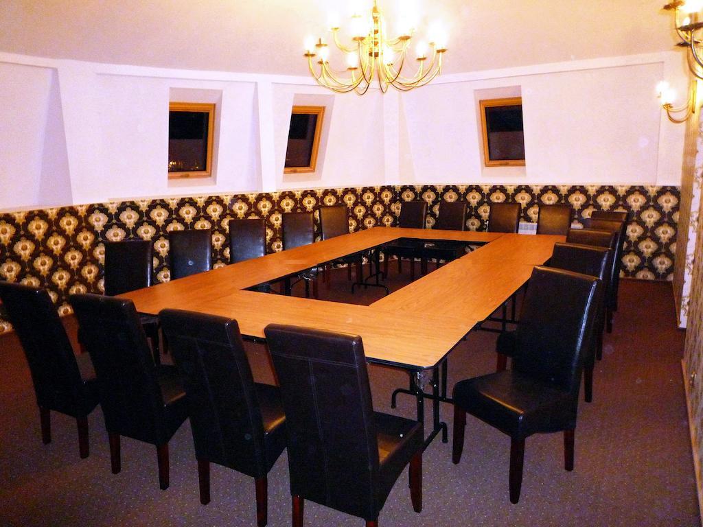 Willa Park Ostrowiec Świętokrzyski Buitenkant foto
