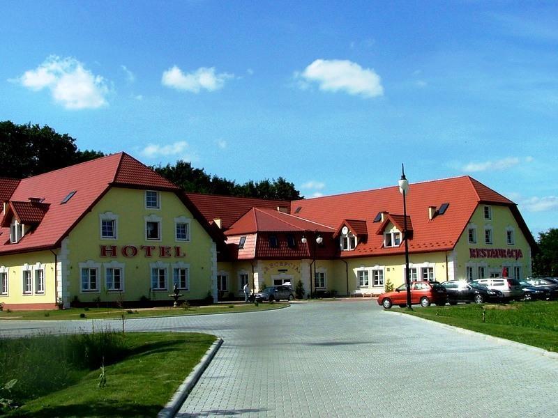Willa Park Ostrowiec Świętokrzyski Buitenkant foto